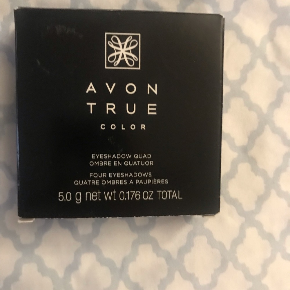 AVON TRUE COLOR EYESHADOW QUAD NEW 4 QUADS